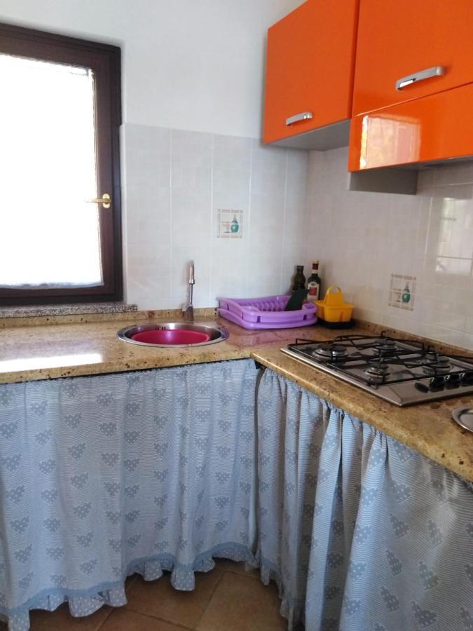 Villa Panoramica Immersa Nel Verde Porto Pino Eksteriør billede